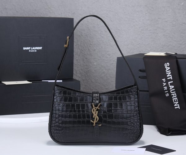 LE 5 À 7 HOBO BAG IN CROCODILE-EMBOSSED LEATHER 2024