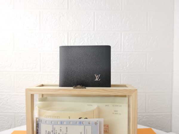 MULTIPLE WALLET M30530