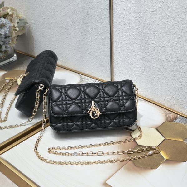LADY D CHAIN POUCH black