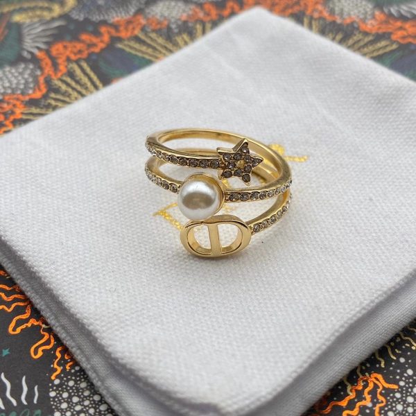 Petit CD Ring