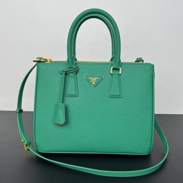 Large Prada Galleria Saffiano leather bag-green