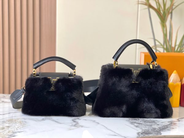 Mink Fur Capucines black