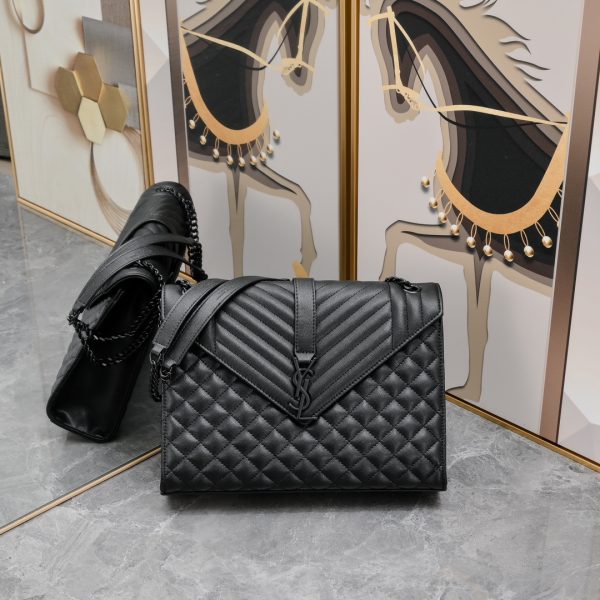 ENVELOPE LARGE IN EMBOSSED LEATHER Black