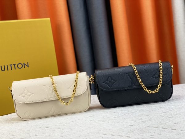 Wallet on Chain Ivy M82154