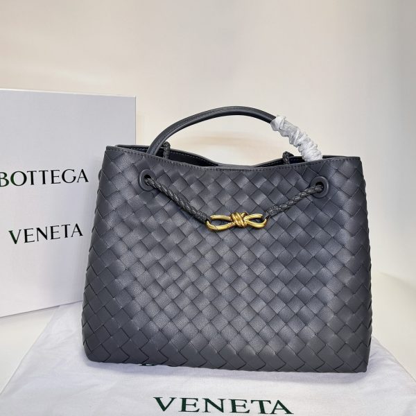 BV Medium Andiamo grey