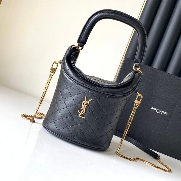 GABY BUCKET BAG IN LAMBSKIN