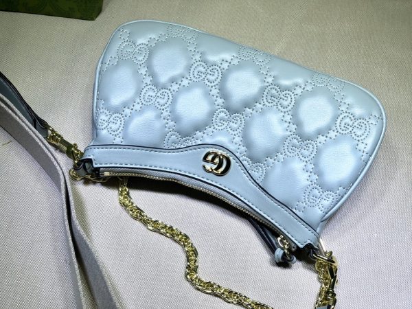 GG MATELASSÉ HANDBAG grey
