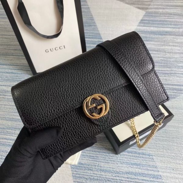 Interlocking G Chain Wallet Bag black