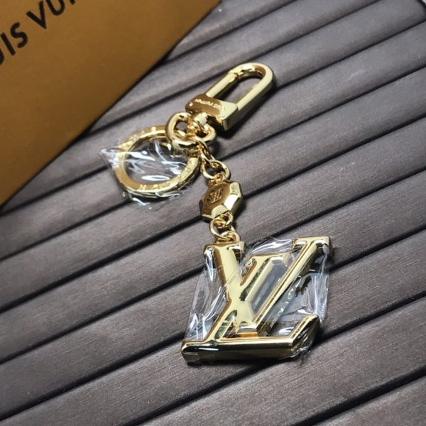 V Logo Key Holder Bag Charm J04
