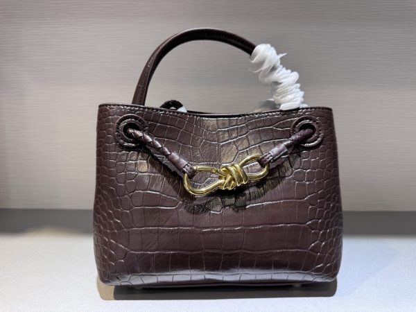 BV Small Alligator Andiamo coffee