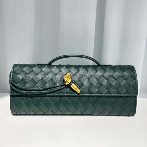 Andiamo Clutch (1)