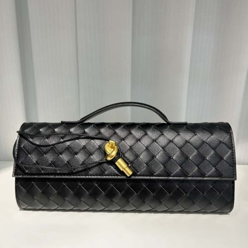 Andiamo Clutch (42)