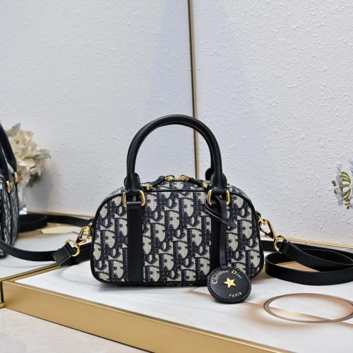 D-Vibe East-West Nano Bag (19)
