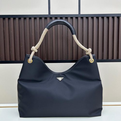 Prada Mariner large Re-Nylon shoulder bag (17)
