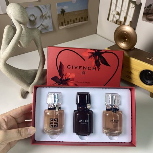 Givenchy L'Interdit Gift Box 30ml3 (1)