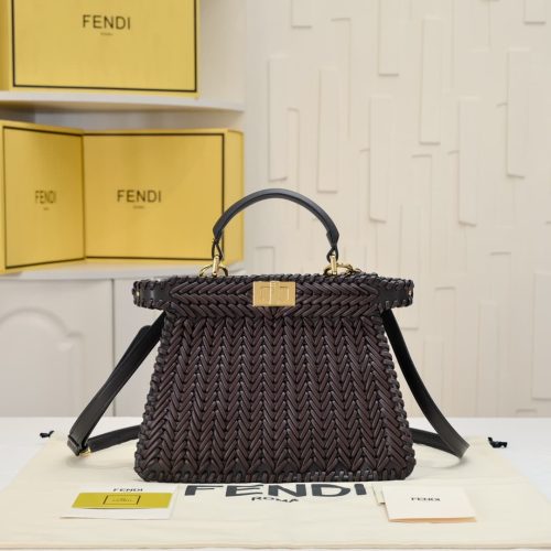 Peekaboo ISeeU Small (37)