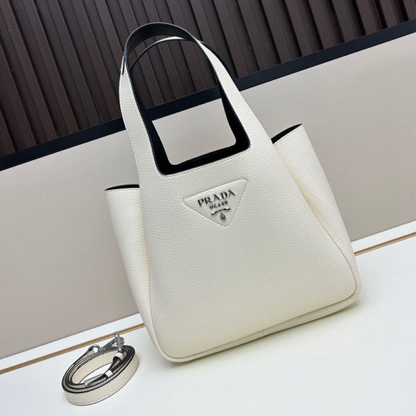 Small leather tote bag (1)