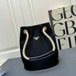 Prada Mariner