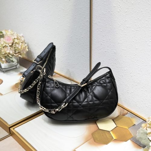 CD Lounge Bag (10)