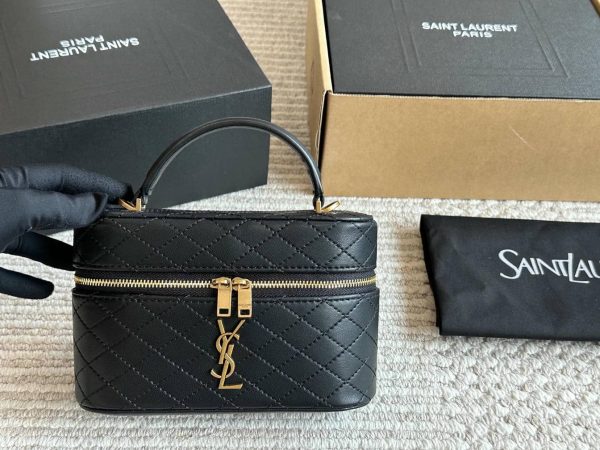 Gaby Vanity Leather Shoulder Bag (1)