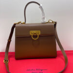 Iconic Top Handle (11)