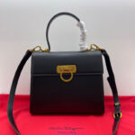 Iconic Top Handle (28)
