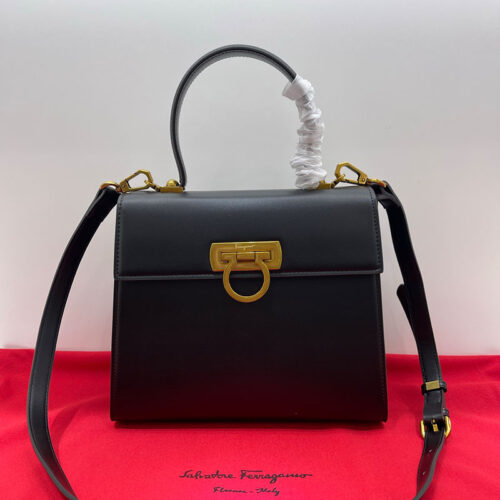 Iconic Top Handle (28)