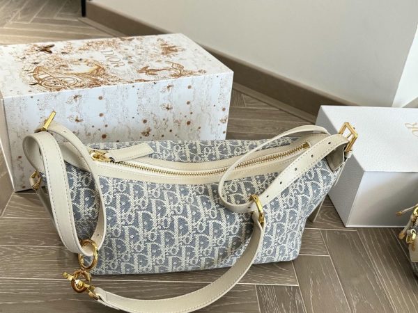 Small D-Journey Bag (1)