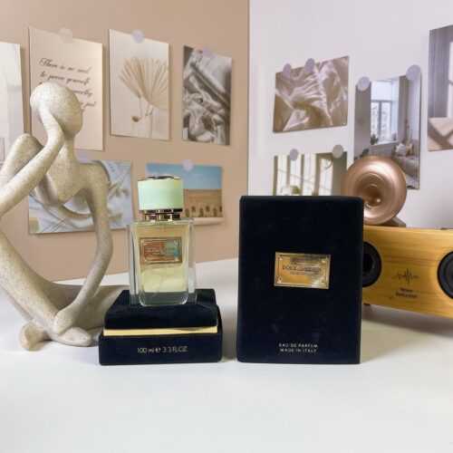 Velvet Infusion Eau de Parfum (1)