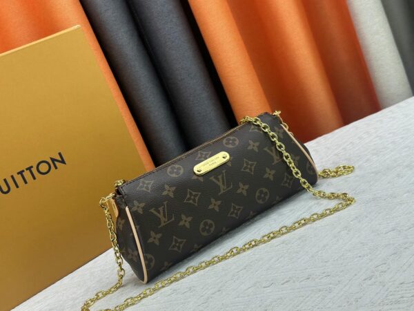 Pochette Eva