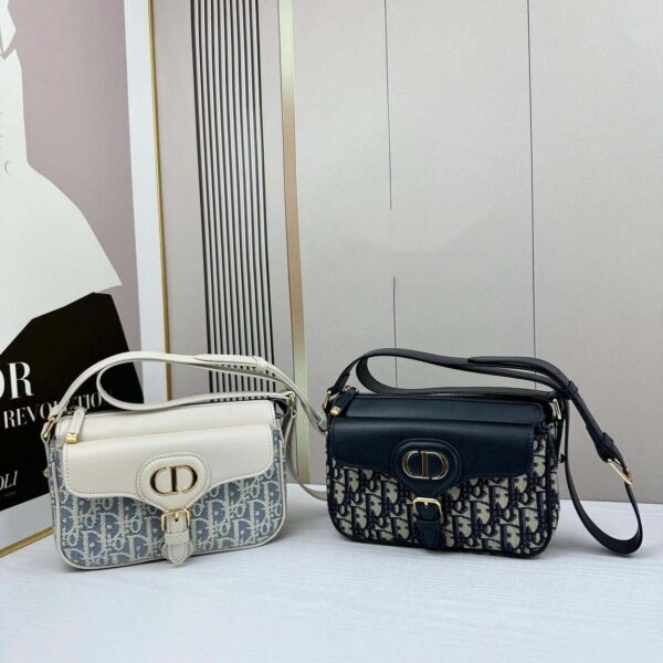 Small 30 Montaigne Pocket Bag