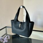 Le 5 À 7 Bea In Grained Leather (1)