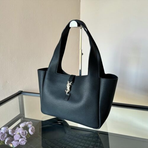 Le 5 À 7 Bea In Grained Leather (1)