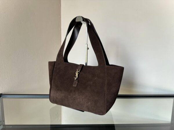 Le 5 À 7 Bea In Suede (8)
