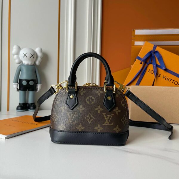 Monogram Nano Alma Black