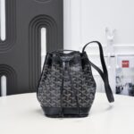 Petit Flot Bucket Bag (1)