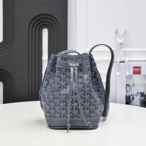 Petit Flot Bucket Bag (19)