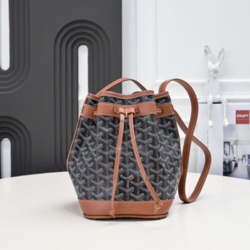 Petit Flot Bucket Bag (46)